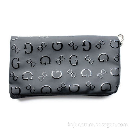 Leather Case for iPhone 4 with Zipper and Lanyard, Customized Patterns and Logos Welcomed